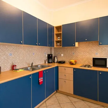 Spira & In The Heart Of Apartment *