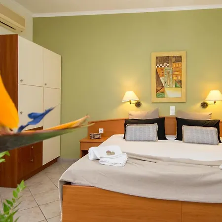 Apartment Spira & In The Heart Of Laganas