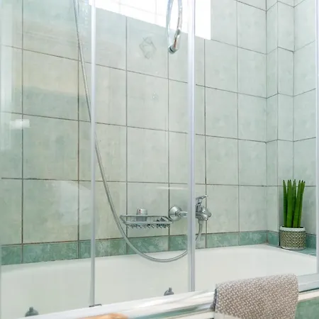 Spira & In The Heart Of * Laganas